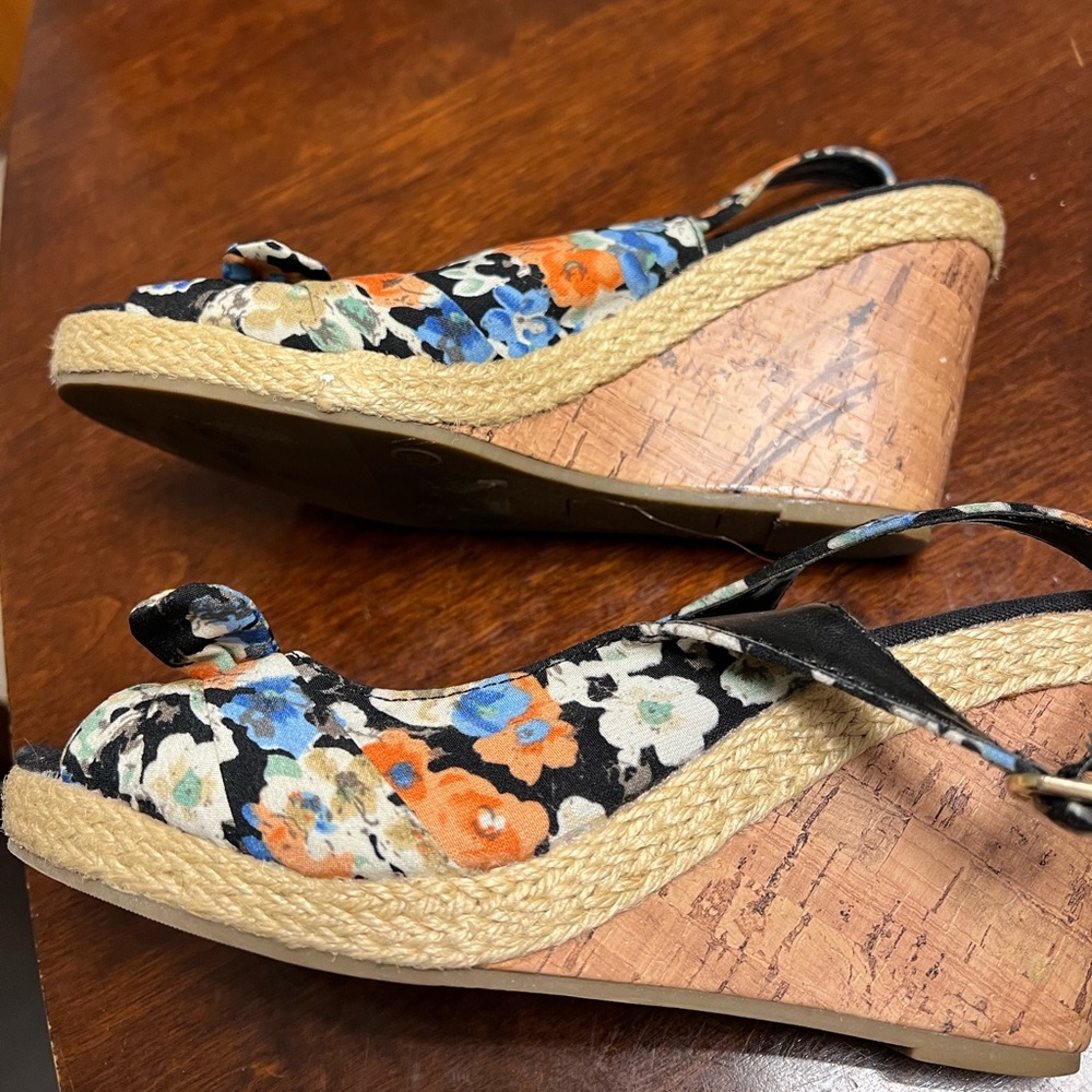 Women’s wedge shoes